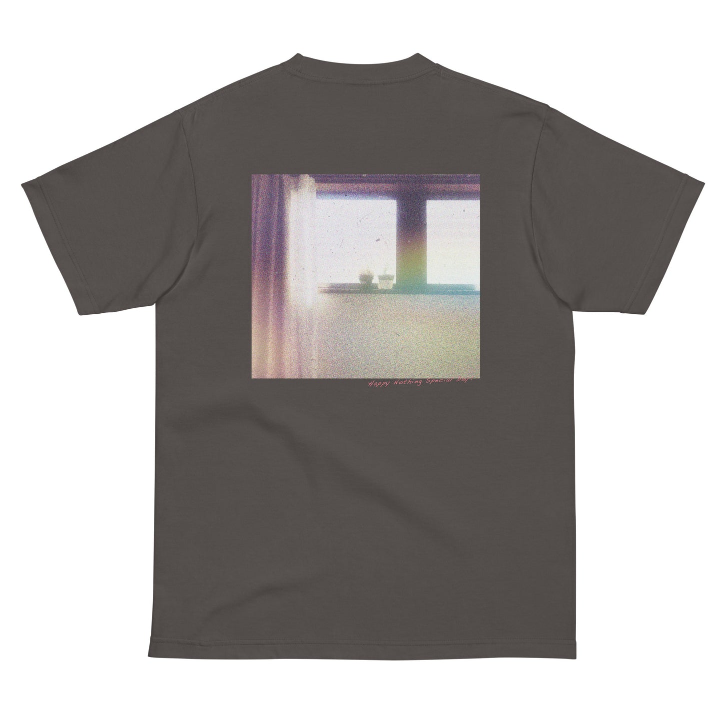 【バックプリント】Happy nothing special day! photo Tシャツ