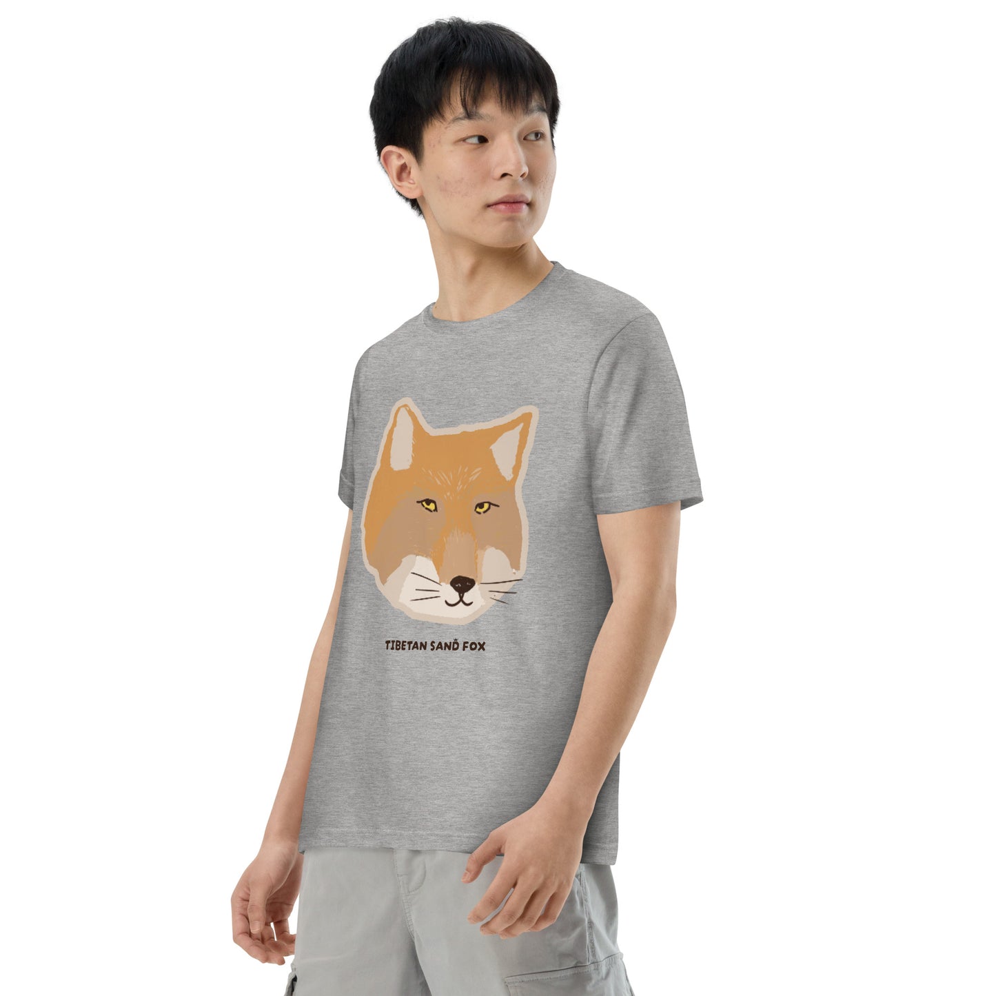 3匹のチベットスナギツネから。 ユニセックス 半袖Tシャツ(茶色のキツネ)